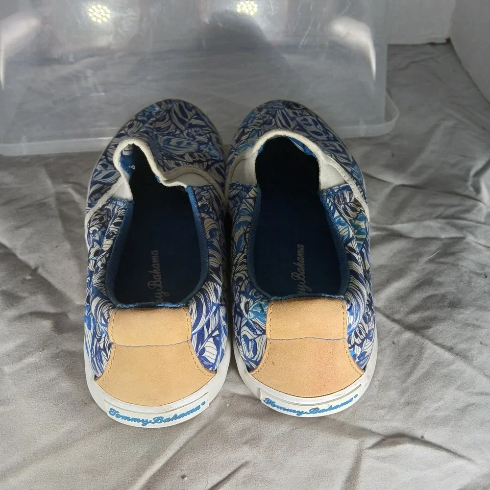 Tommy Bahama embrace casual
